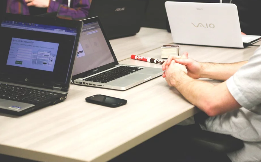 美國杰出人才移民多久可以拿綠卡?